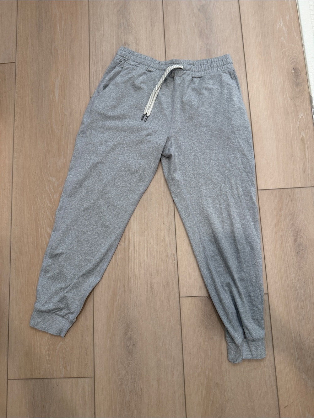 Vuori Jogger Pants - women